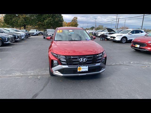 2025 Hyundai Tucson SE