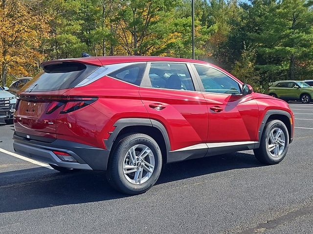 2025 Hyundai Tucson SE