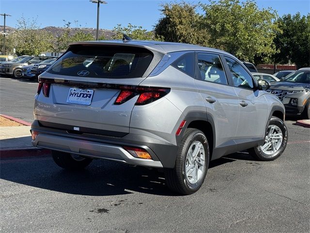 2025 Hyundai Tucson SE