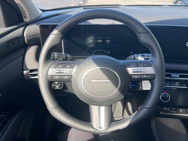 Vehicle image 16 of 23
