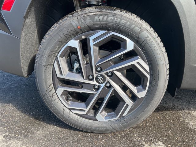 Vehicle image 23 of 23