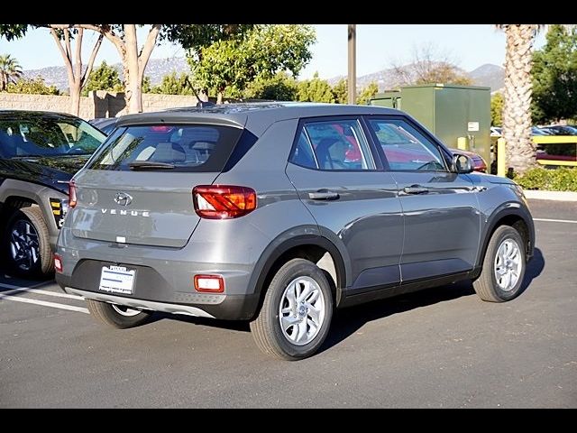 2025 Hyundai Venue SE