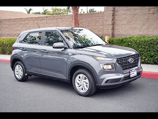 2025 Hyundai Venue SE