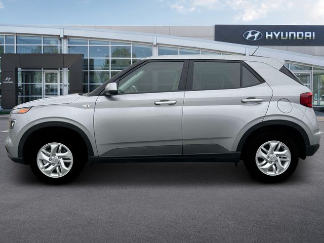 2025 Hyundai Venue SE