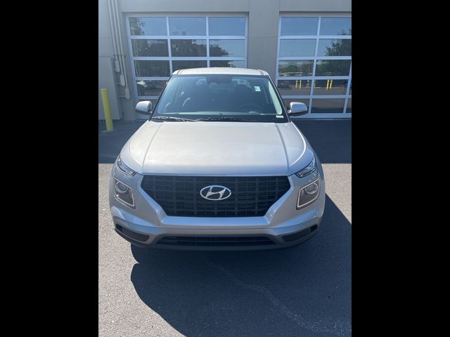 2025 Hyundai Venue SE