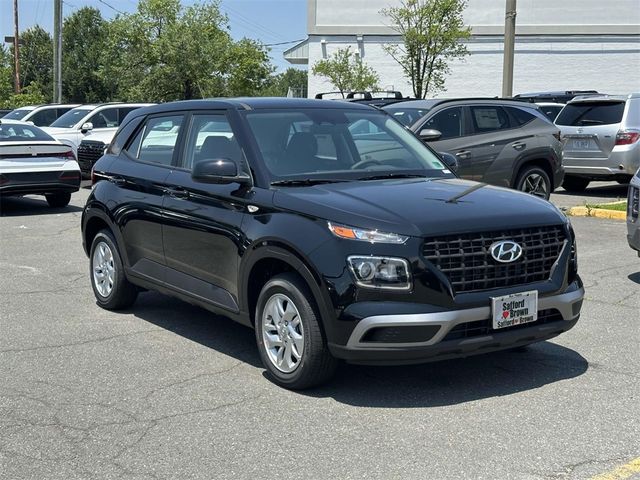 2025 Hyundai Venue SE