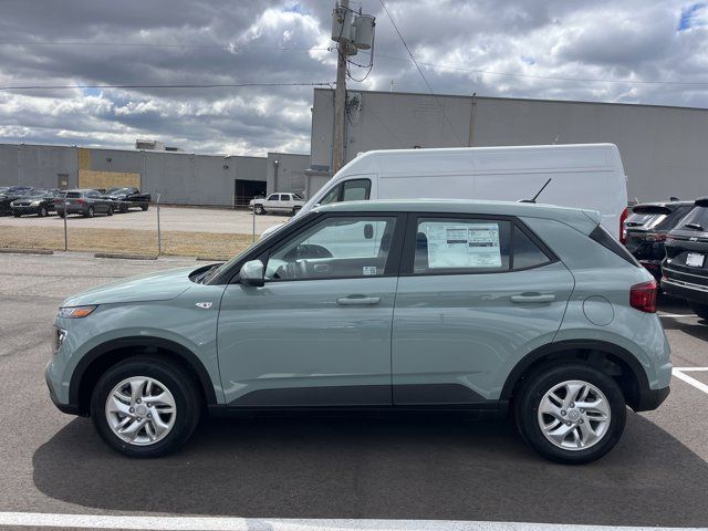 2025 Hyundai Venue SE