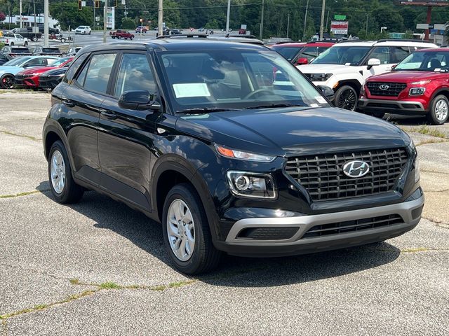 2025 Hyundai Venue SE