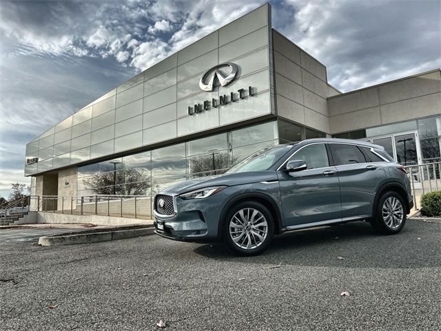 2025 INFINITI QX50 Luxe