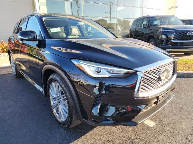 2025 INFINITI QX50 Luxe