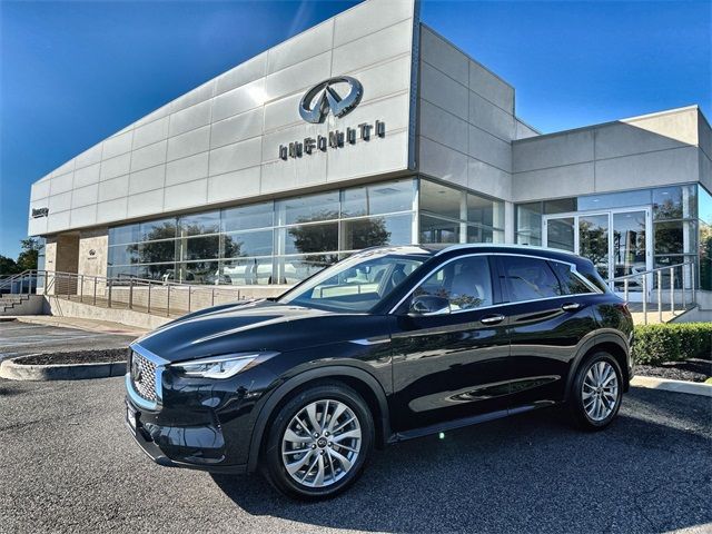 2025 INFINITI QX50 Luxe