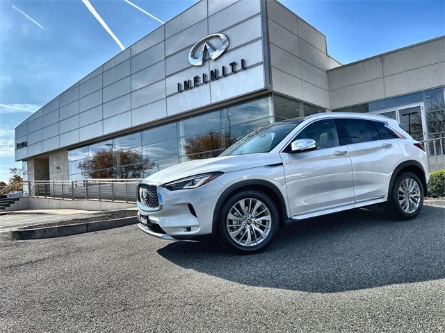 2025 INFINITI QX50 Luxe