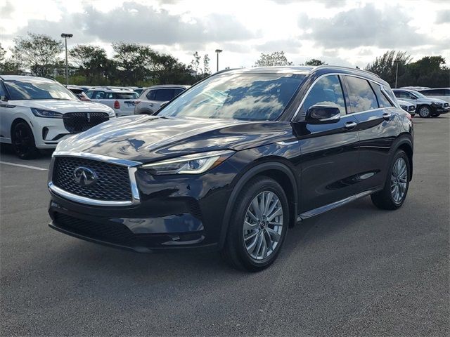 2025 INFINITI QX50 Luxe