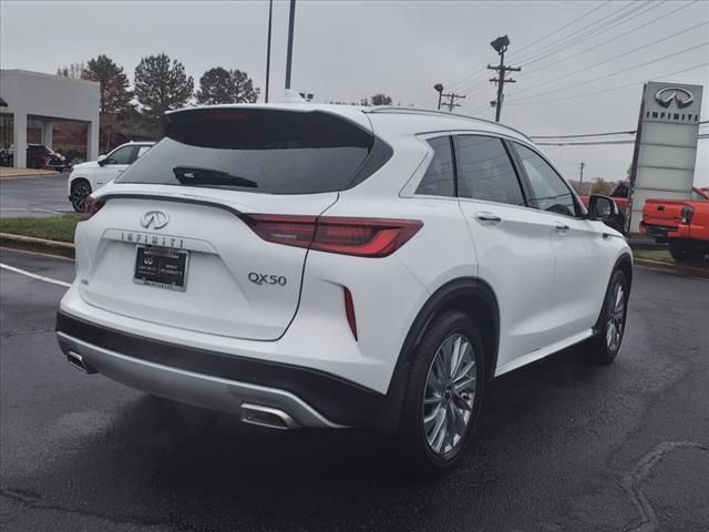 2025 INFINITI QX50 Luxe