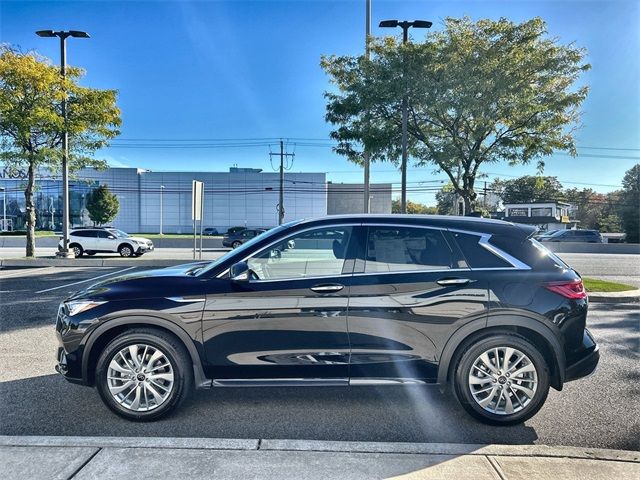 2025 INFINITI QX50 Luxe