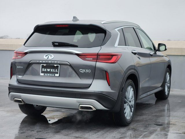 2025 INFINITI QX50 Luxe