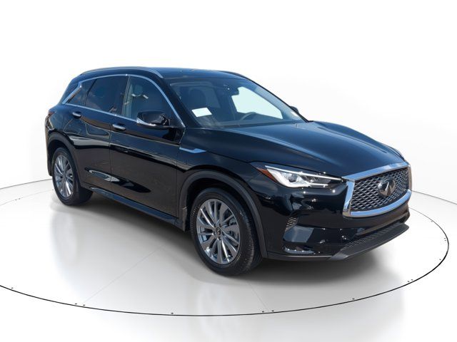 2025 INFINITI QX50 Luxe