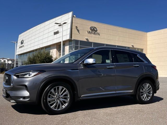 2025 INFINITI QX50 Luxe