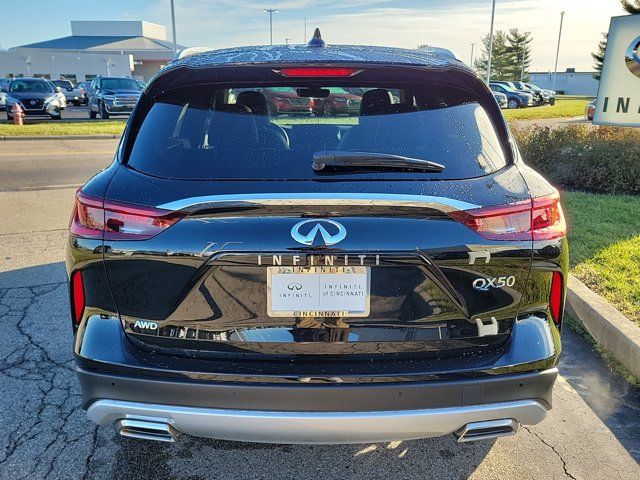 2025 INFINITI QX50 Luxe