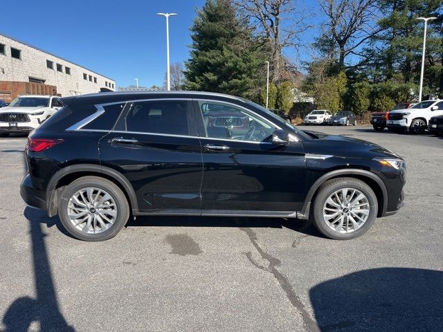 2025 INFINITI QX50 Luxe