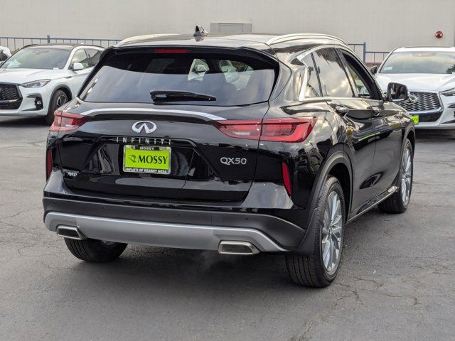 2025 INFINITI QX50 Luxe