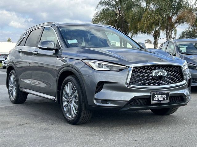 2025 INFINITI QX50 Luxe