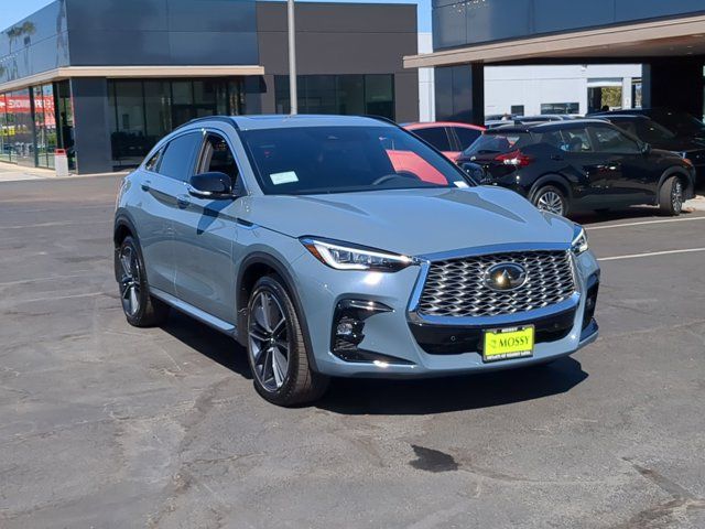 2025 INFINITI QX55 Essential