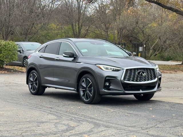 2025 INFINITI QX55 Essential