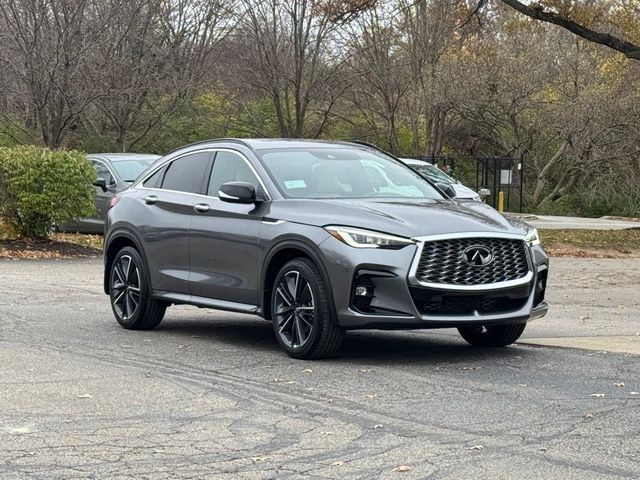 2025 INFINITI QX55 Essential