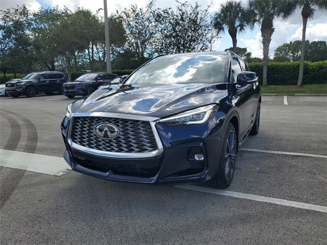 2025 INFINITI QX55 Essential