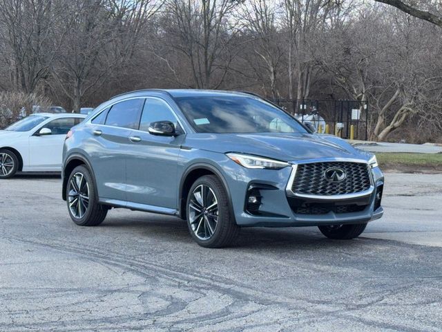 2025 INFINITI QX55 Essential