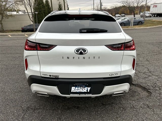 2025 INFINITI QX55 Essential