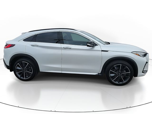 2025 INFINITI QX55 Essential