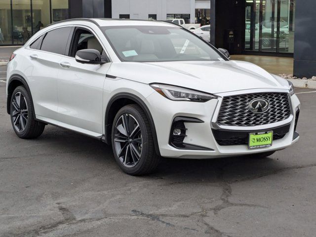 2025 INFINITI QX55 Essential