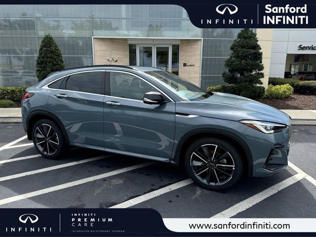 2025 INFINITI QX55 Essential