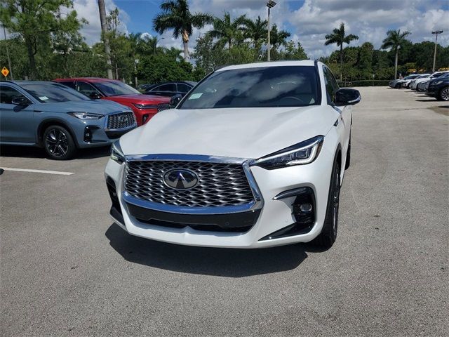 2025 INFINITI QX55 Essential