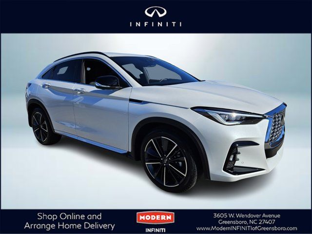 2025 INFINITI QX55 Essential