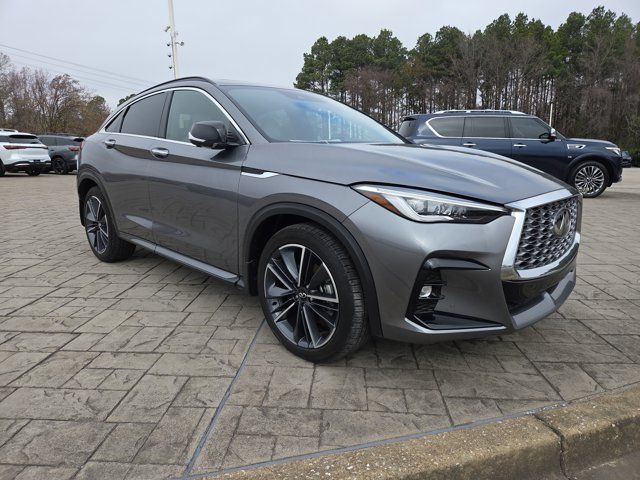 2025 INFINITI QX55 Essential