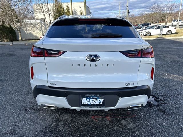 2025 INFINITI QX55 Essential