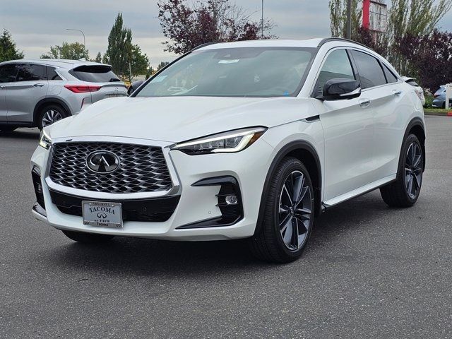 2025 INFINITI QX55 Essential