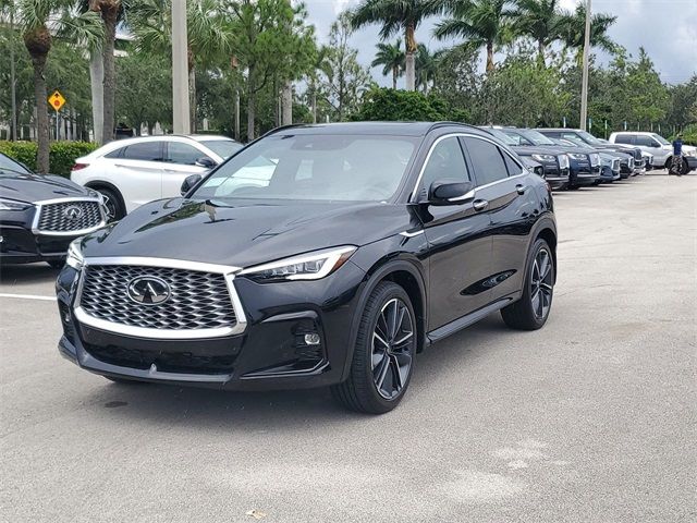 2025 INFINITI QX55 Essential