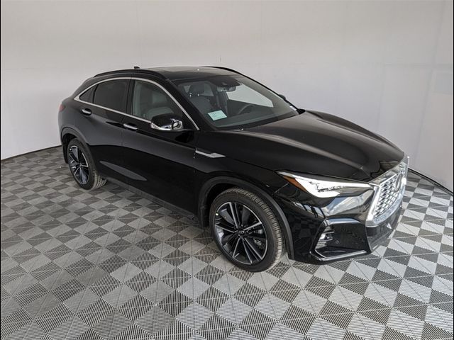 2025 INFINITI QX55 Essential