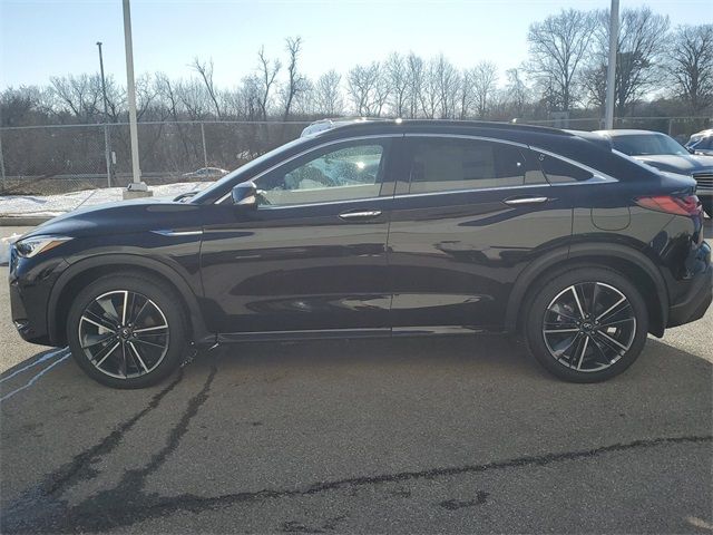 2025 INFINITI QX55 Essential