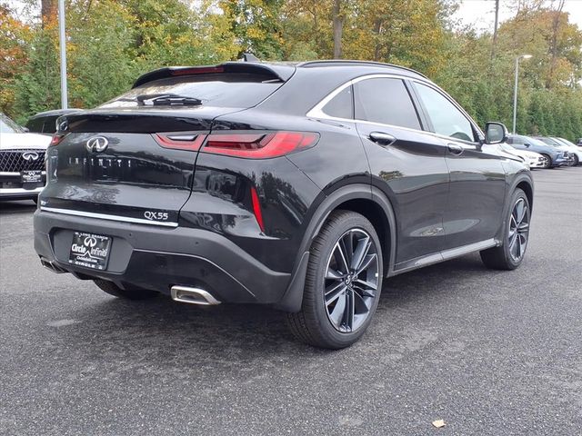 2025 INFINITI QX55 Essential