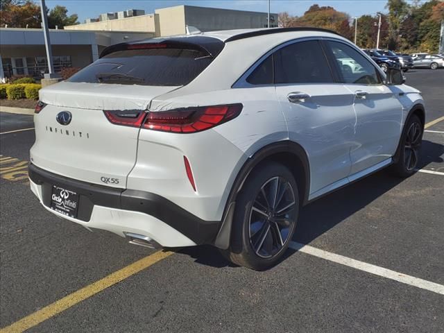 2025 INFINITI QX55 Essential