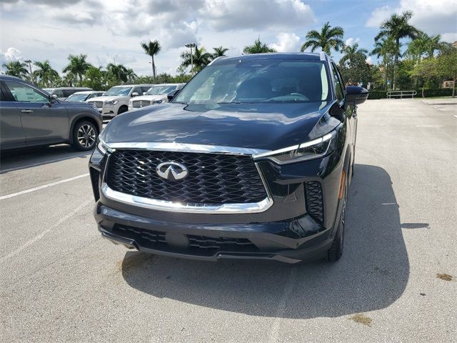 2025 INFINITI QX60 Luxe