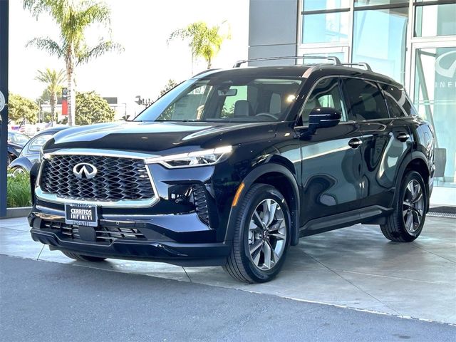 2025 INFINITI QX60 Luxe