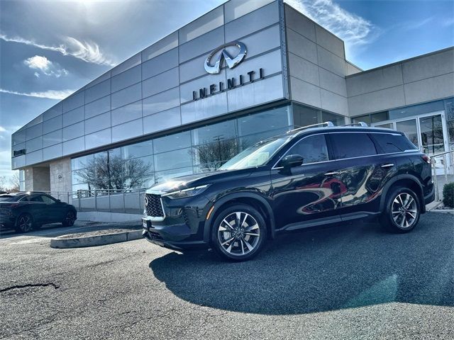 2025 INFINITI QX60 Luxe