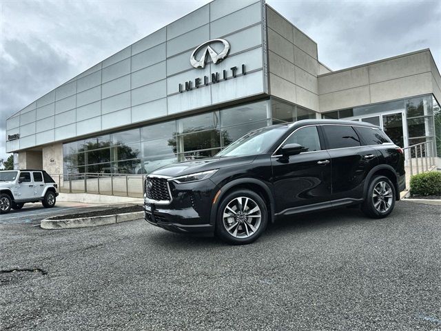 2025 INFINITI QX60 Luxe