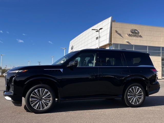 2025 INFINITI QX80 PURE